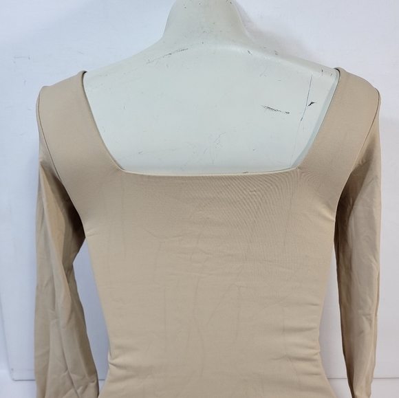 Aritzia Babaton Long Sleeve Square Neck Bodysuit - Picture 3 of 9
